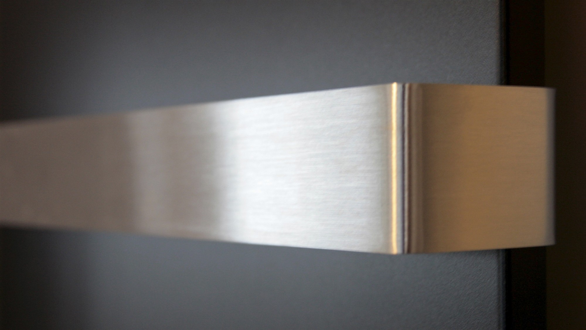 BADHEIZKÖRPER Design Mirror Steel 5 120x47cm 1458 Watt schwarz (+1 Halter 50mm) SZAGATO Designheizkörper Handtuchheizkörper mit Mittelanschluss