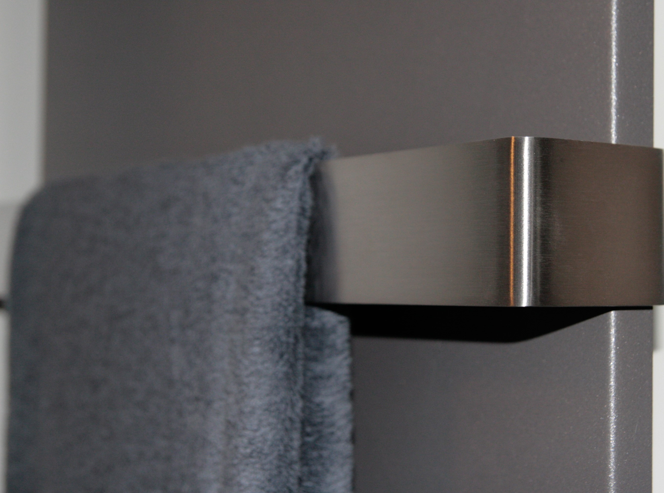 BADHEIZKÖRPER Design Mirror Steel 6 180x47cm 1964 Watt anthrazit - moonstone (+1 Halter 50mm) SZAGATO Designheizkörper Mittelanschluss Handtuchwärmer