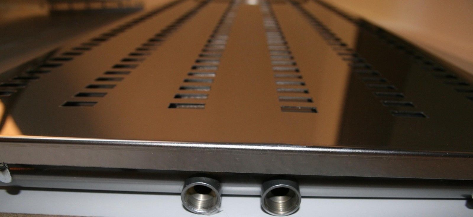 BADHEIZKÖRPER Design broken Mirror 2 120x47cm 799 Watt Edelstahl (+1 Halter 15mm) SZAGATO Designheizkörper Mittelanschluss Paneelheizkörper