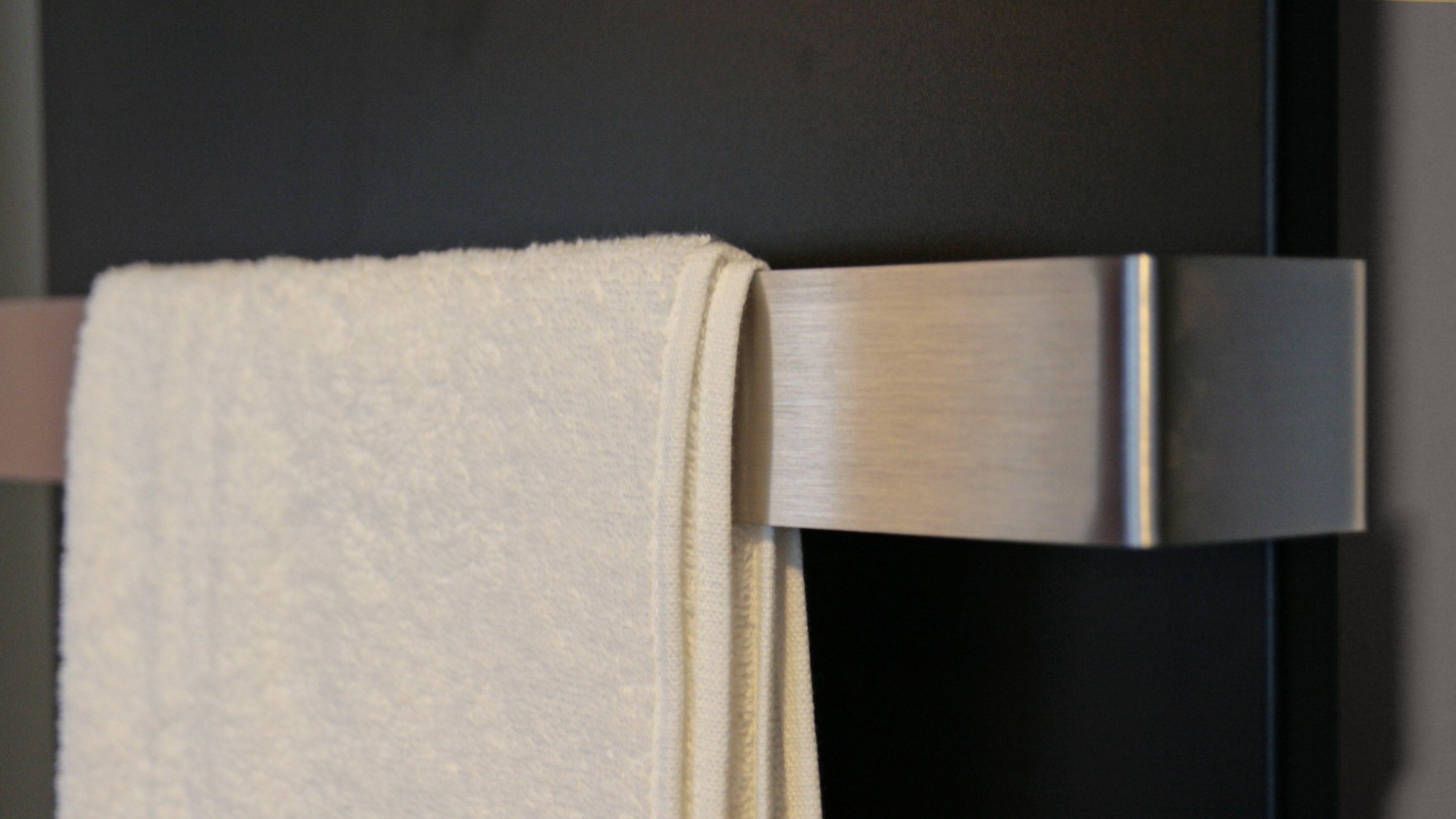 BADHEIZKÖRPER Design Mirror Steel 3 180x47cm 1118 Watt braun (+2 Halter 50mm) SZAGATO Designheizkörper Handtuchheizkörper mit Mittelanschluss